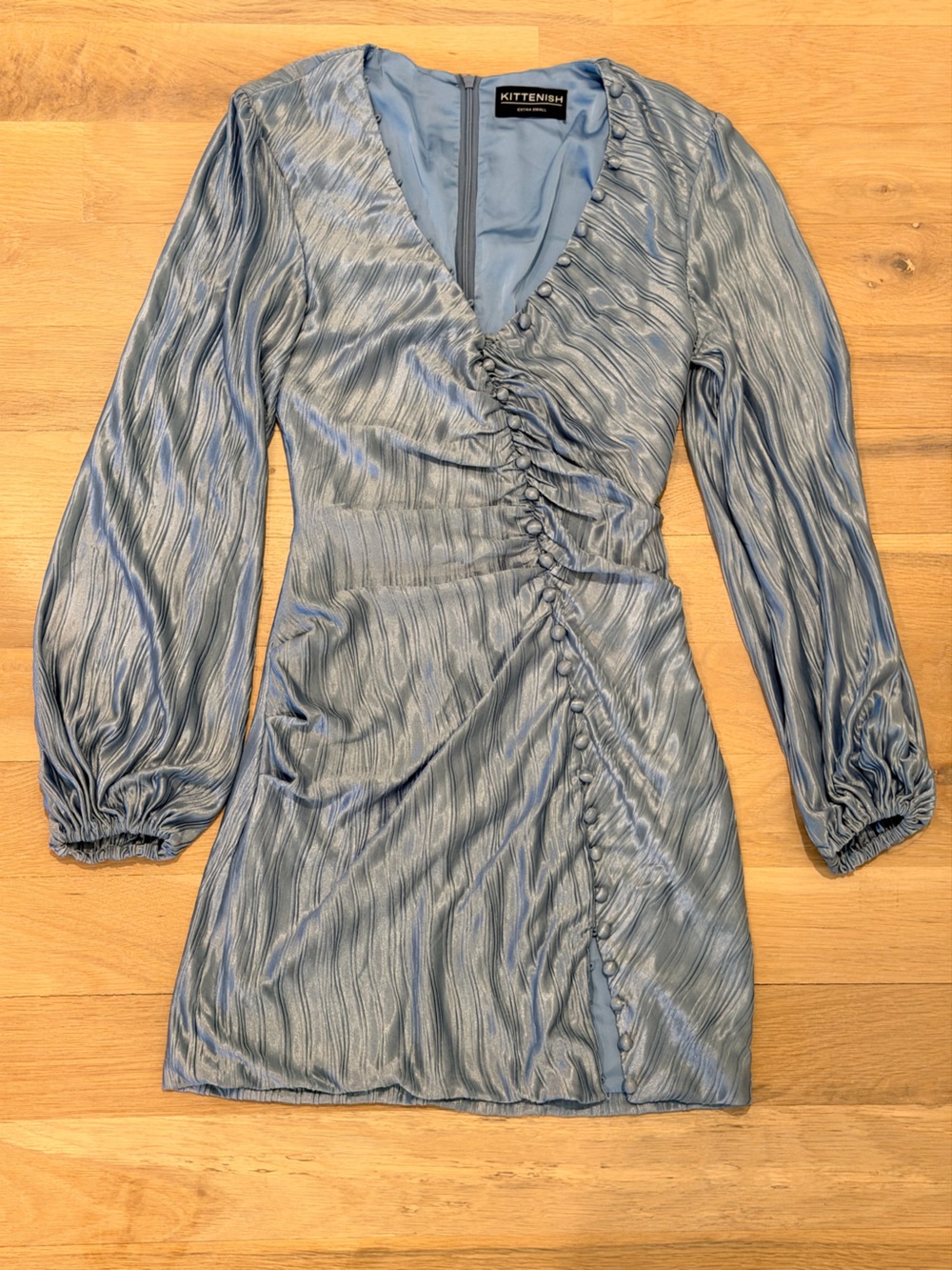 Kittenish Satin-Texture Long Sleeve Buttoned Dress in Steel Blue